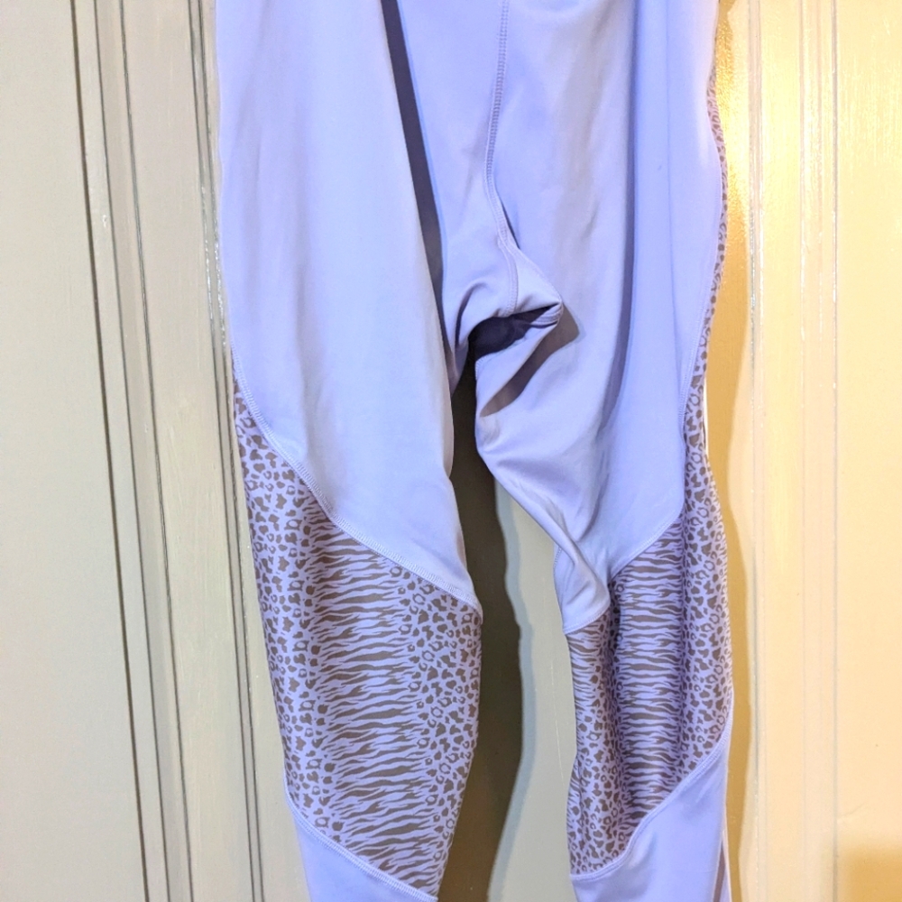 Reeboks leggings